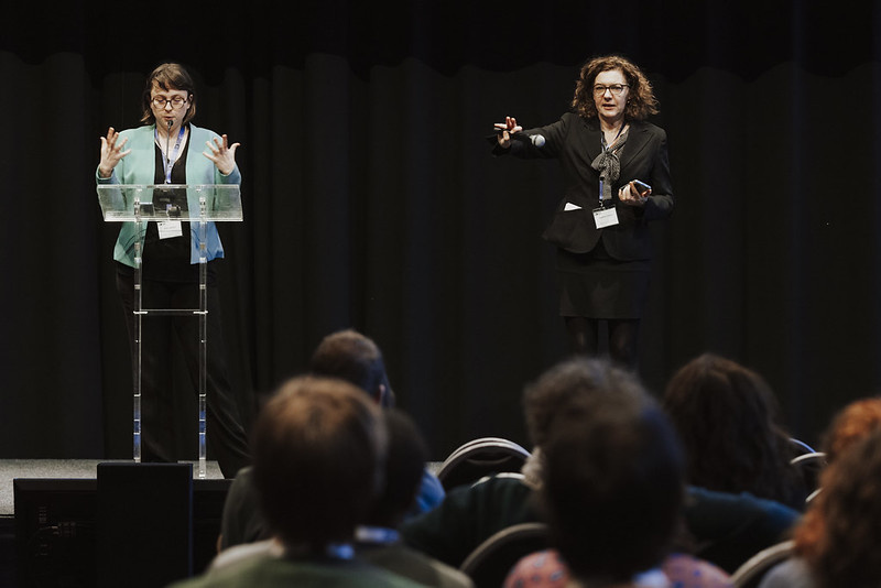 Ella Jamsin (gauche) et Valérie Trouet (droite), respectivement Directrice opérationnelle et Directrice scientifique du Centre Belge pour le Climat